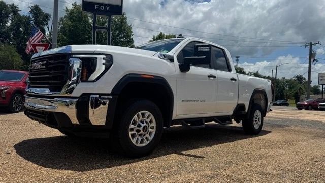 2024 GMC Sierra 2500 HD Pro in Summit White — front three-quarter view